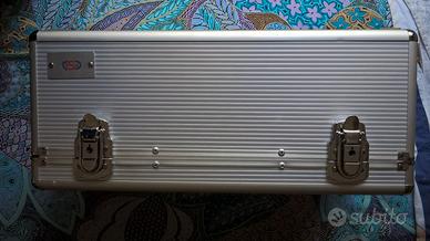 Bauletto porta dvd-cd+4 borselli