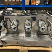 Macchina caffe 3 gruppi vittoria arduino