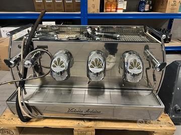 Macchina caffe 3 gruppi vittoria arduino