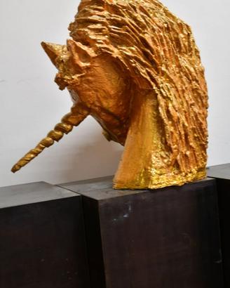 SCULTURE IN RESINA