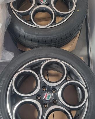 Cerchi da 18 pollici Alfa Romeo Tonale 