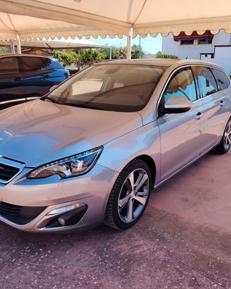 Peugeot 308 1.6 eHDi 115 SW Allure +tetto pan.