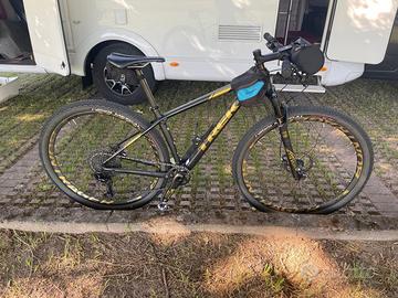 MTB Trek procaliber 9.8 full carbon