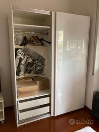 Guardaroba Ikea PAX / HASVIK con cassetti