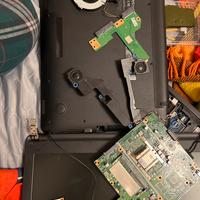 Asus P541U da usare per ricambi