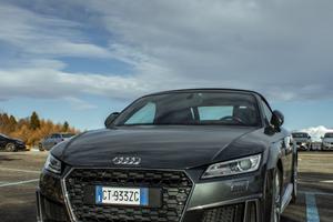 Audi tt mk3 40 tfsi sline stronic