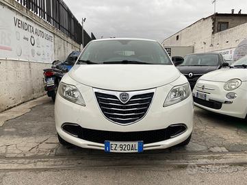Lancia Ypsilon 0.9 TwinAir 85 CV 5 porte Metano Ec