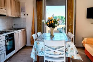 App.to per 6 pers a 150m. dal mare- aprile, maggio