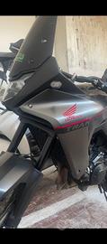 Honda Transalp 750