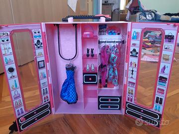 Armadio di Barbie