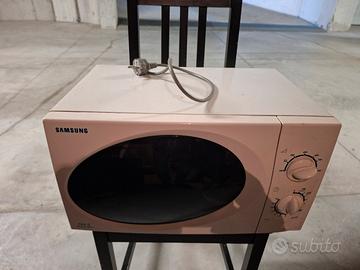 Forno microonde 