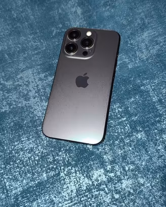 iohone 15 pro 128GB (titanio)