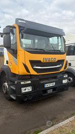 Iveco STALIS AD 320 S 420 CARELLONE