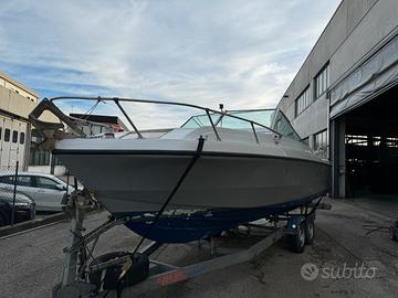 Barca 8m con motore Volvo Penta rifatto e carrell