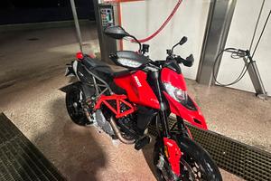 Ducati Hypermotard 950