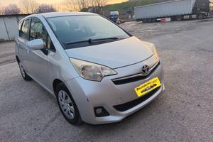 Toyota Verso-S 2011---1.3 Benzina Neopatentati