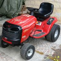 Jonsered LT2216 senza lama taglio