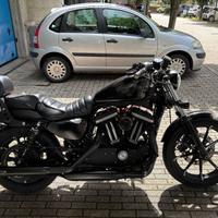 Harley Davidson Sportster Iron 883 (2016)