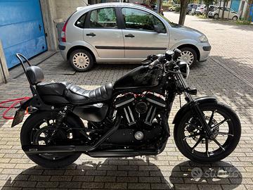 Harley Davidson Sportster Iron 883 (2016)