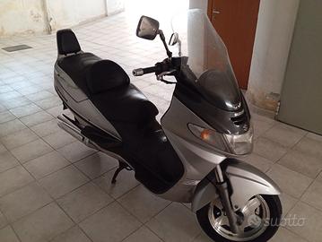 Disponibile Suzuki Burgman 400