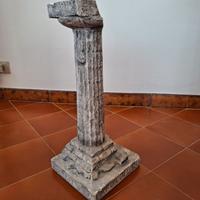 Colonna decorativa da giardino