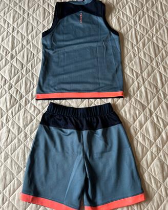 Completo basket Decathlon bambina 8a/128cm