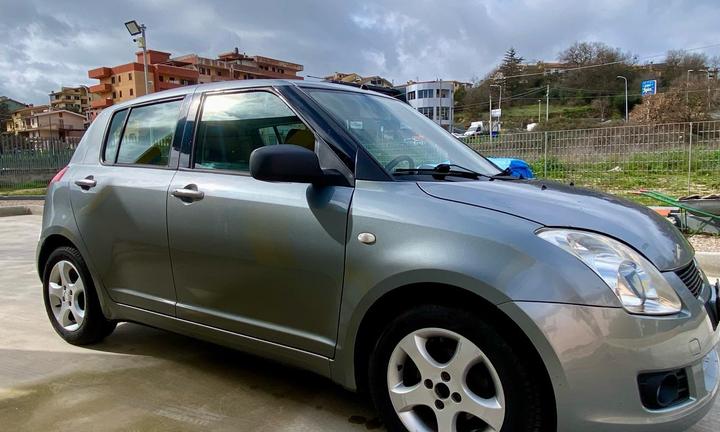 Suzuki Swift 1.3 92 cv