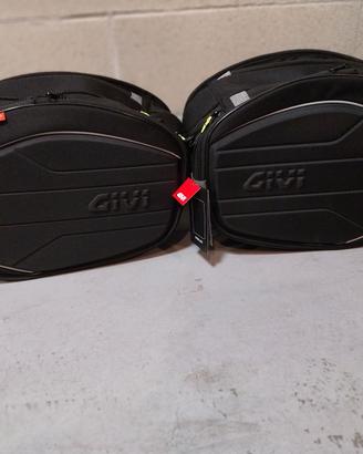 Borse GIVI EA100C + Remove X Givi 2148 - Tracer7