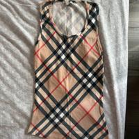 Canotta Burberry vintage, tenuta bene