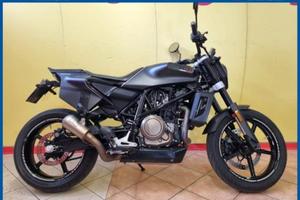 HUSQVARNA SVARTPILEN 701 Garantita e Finanziabil