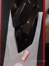 COPERCHIO LATERALE HONDA FORZA 125