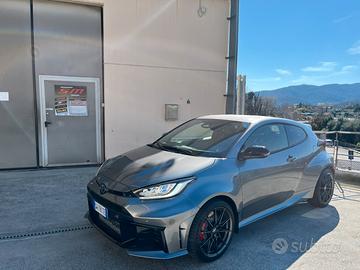 YARIS GR MK2 circuit DAT 8 Akrapovic