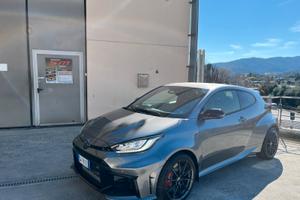 YARIS GR MK2 circuit DAT 8 Akrapovic