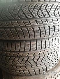 265 40 22 Pirelli nuove
