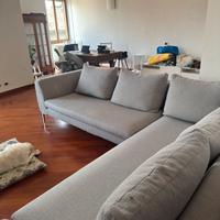 Ampio divano artigianale alta fascia sfoderabile