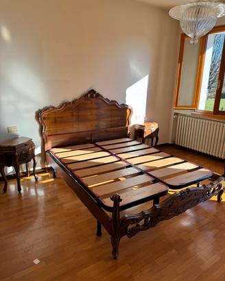 Contorno letto intarsiato