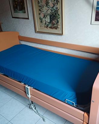 Letto degenza elettrico + materasso antidecubito