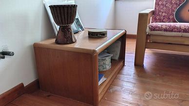 Scaffali impilabili in legno