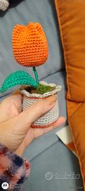 tulipano in vaso arancione uncinetto 