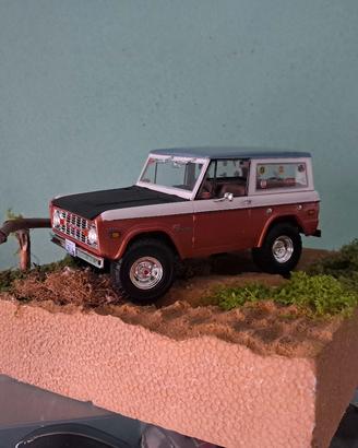 Ford Bronco Baja.