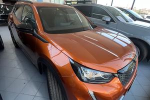 Peugeot 2008 BlueHDi 130 S&S EAT8 Allure Pack