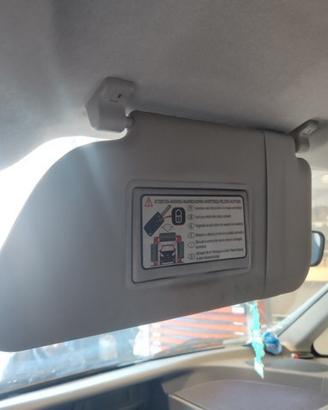 Aletta parasole sinistra PEUGEOT 1007 del 2006