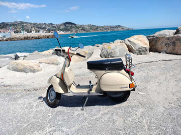 Piaggio vespa p200e del 1982