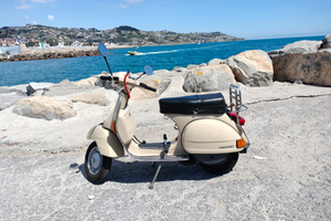 Piaggio vespa p200e del 1982