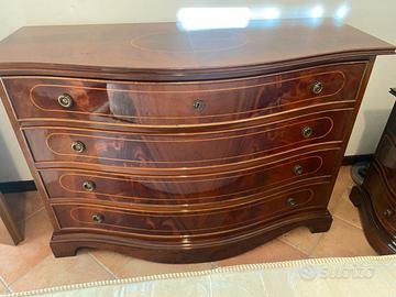 Comò e due comodini in radica