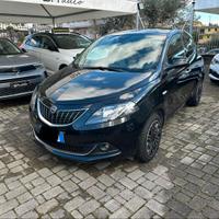 Lancia Ypsilon 1.0 firefly hybrid Gold s&s 70cv 5p