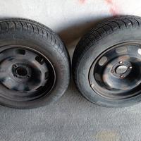 quattro cerchi in ferro da 15 per Peugeot 