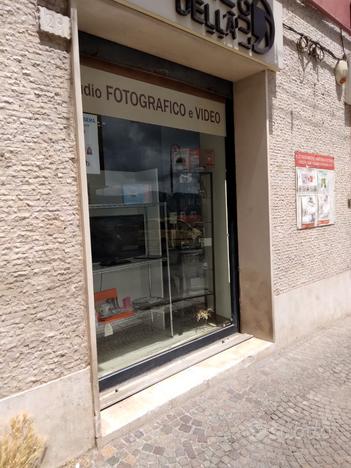 Locale commerciale in corso garibaldi a potenza;