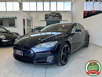 TESLA Model S 85KWh *NEOPATENTATI*