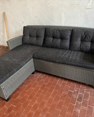 Divanetto da giardino